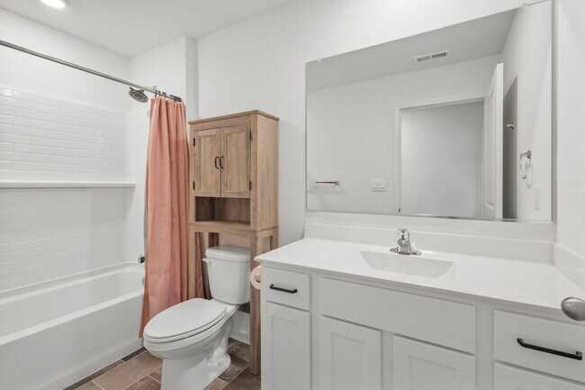 Building Photo - 2461 Tahoe ln