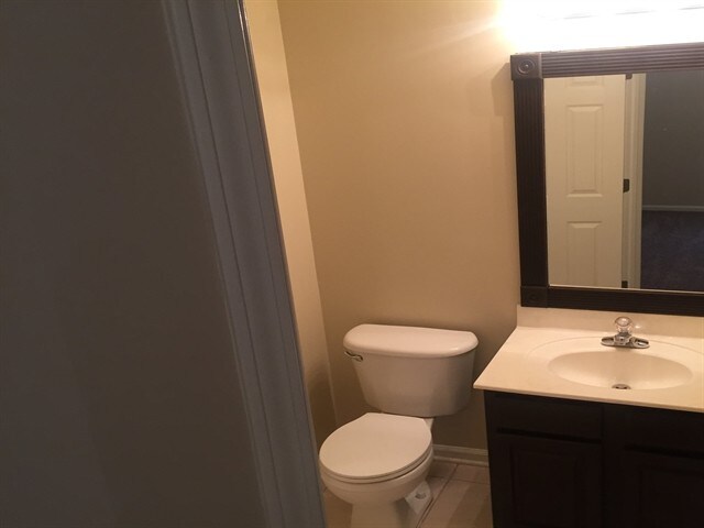 Building Photo - 8216 Leafcrest Dr