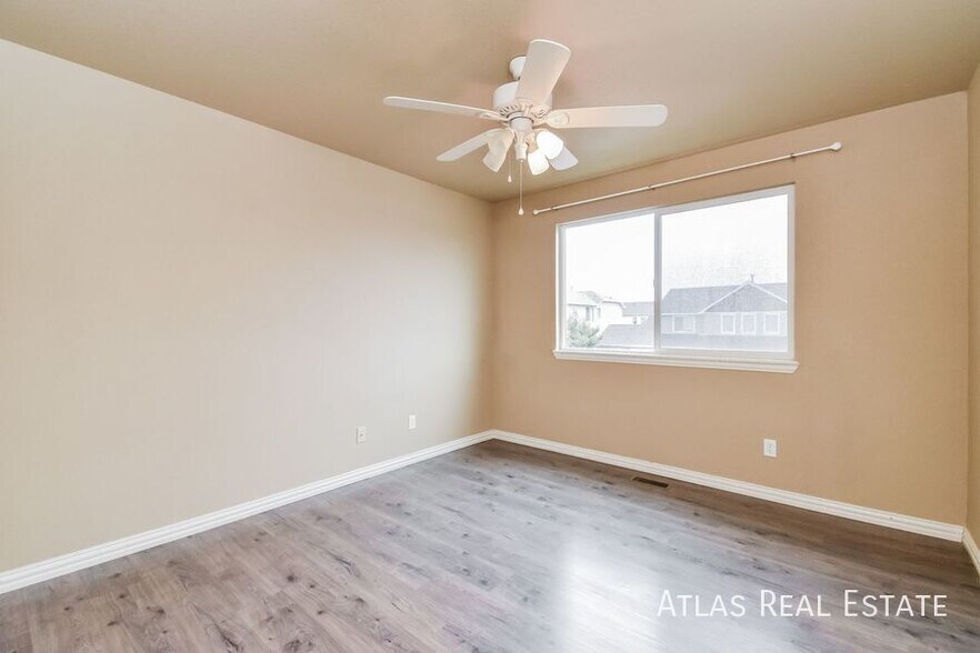 Building Photo - 7974 Irish Dr