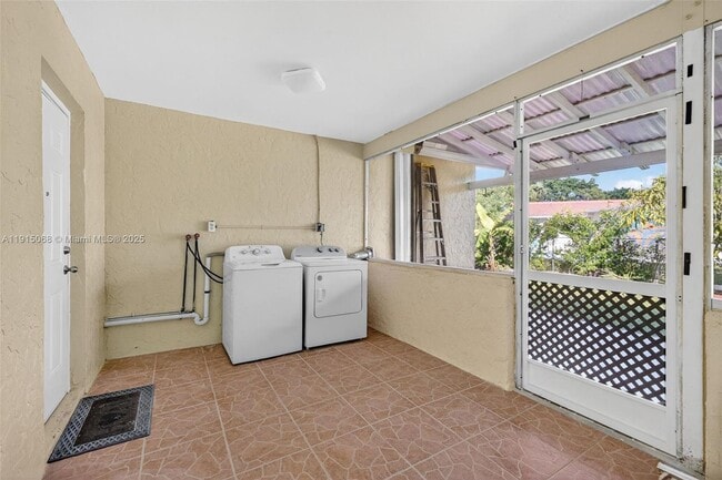 Building Photo - 11301 NW 39th St