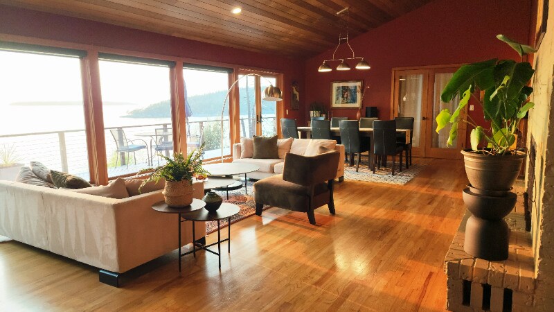 Building Photo - 1231 Chuckanut Dr