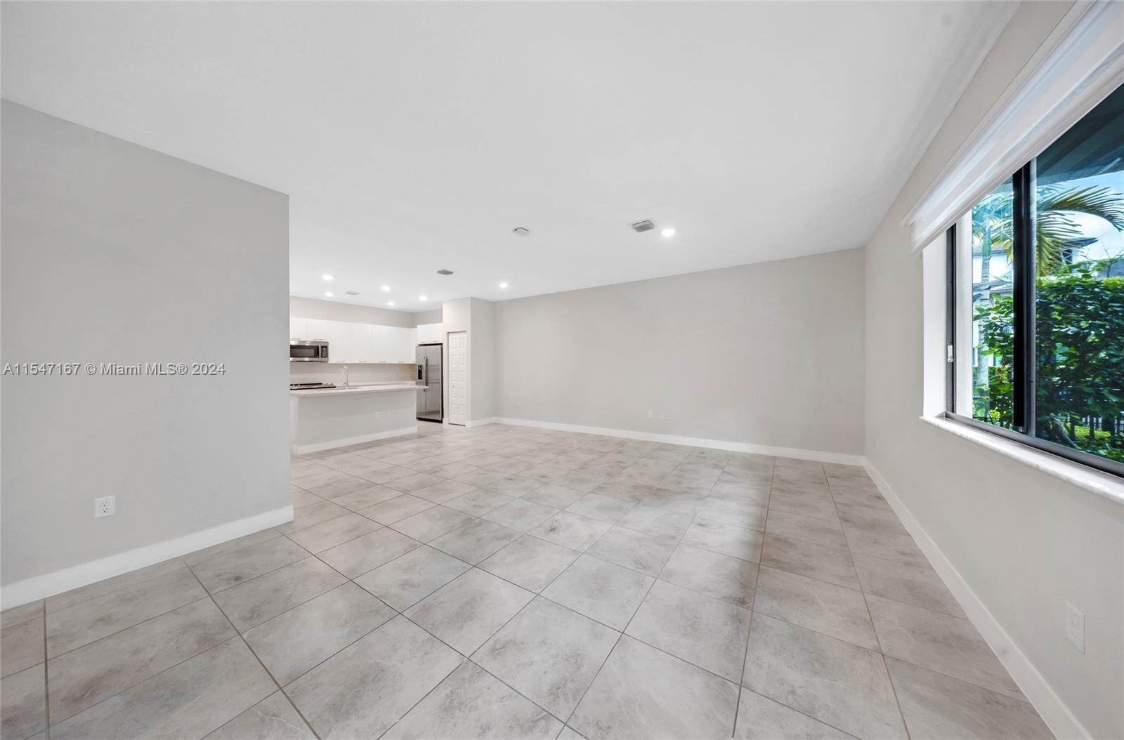 Building Photo - 4874 NW 83rd Pky