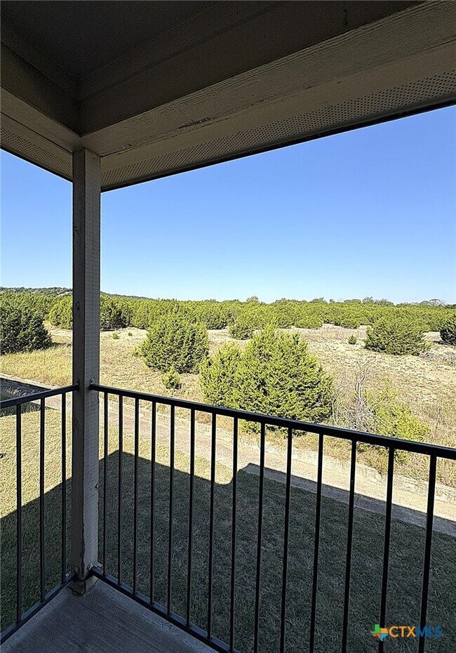 Building Photo - 503 Bermuda St