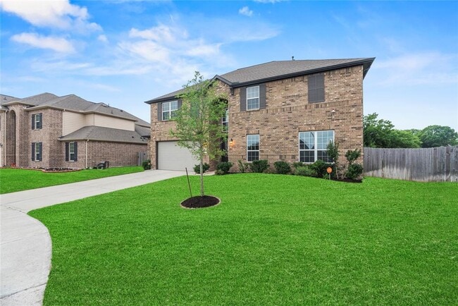 Primary Photo - 2411 Jitterbug Ln