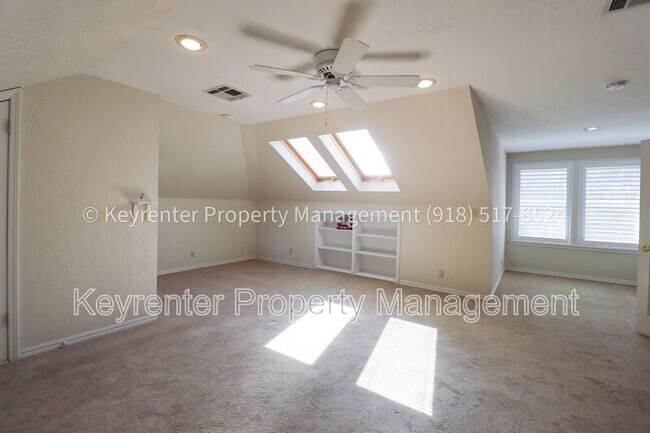 Building Photo - 3702 E 85th Pl