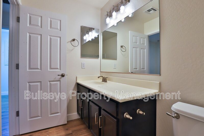 Building Photo - 7321 N 89th Dr