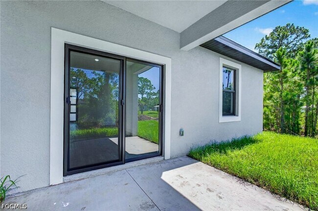 Building Photo - 723 Bering Ave S