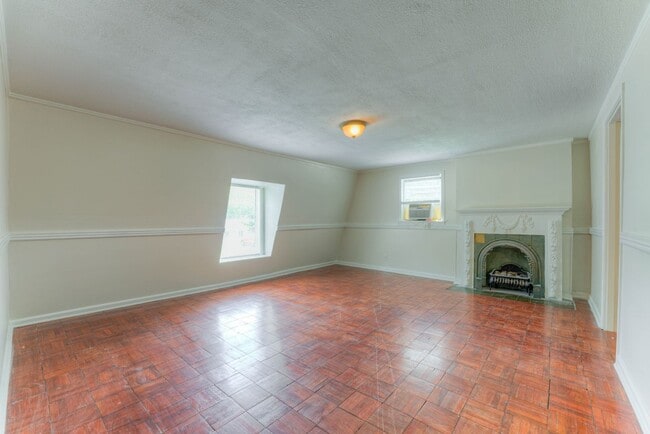 Building Photo - 1261 W Perkins Rd