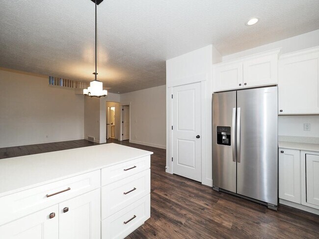 Building Photo - 3659 W 1650 N