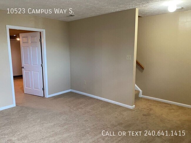 Building Photo - 10523 Campus Way S