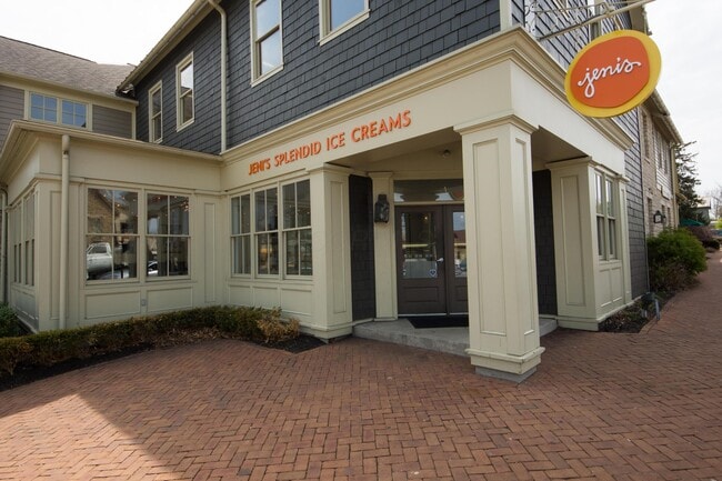 Building Photo - 4186 McCune Ave