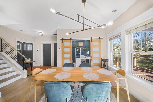 Building Photo - Fully Furnished | Asheville Area