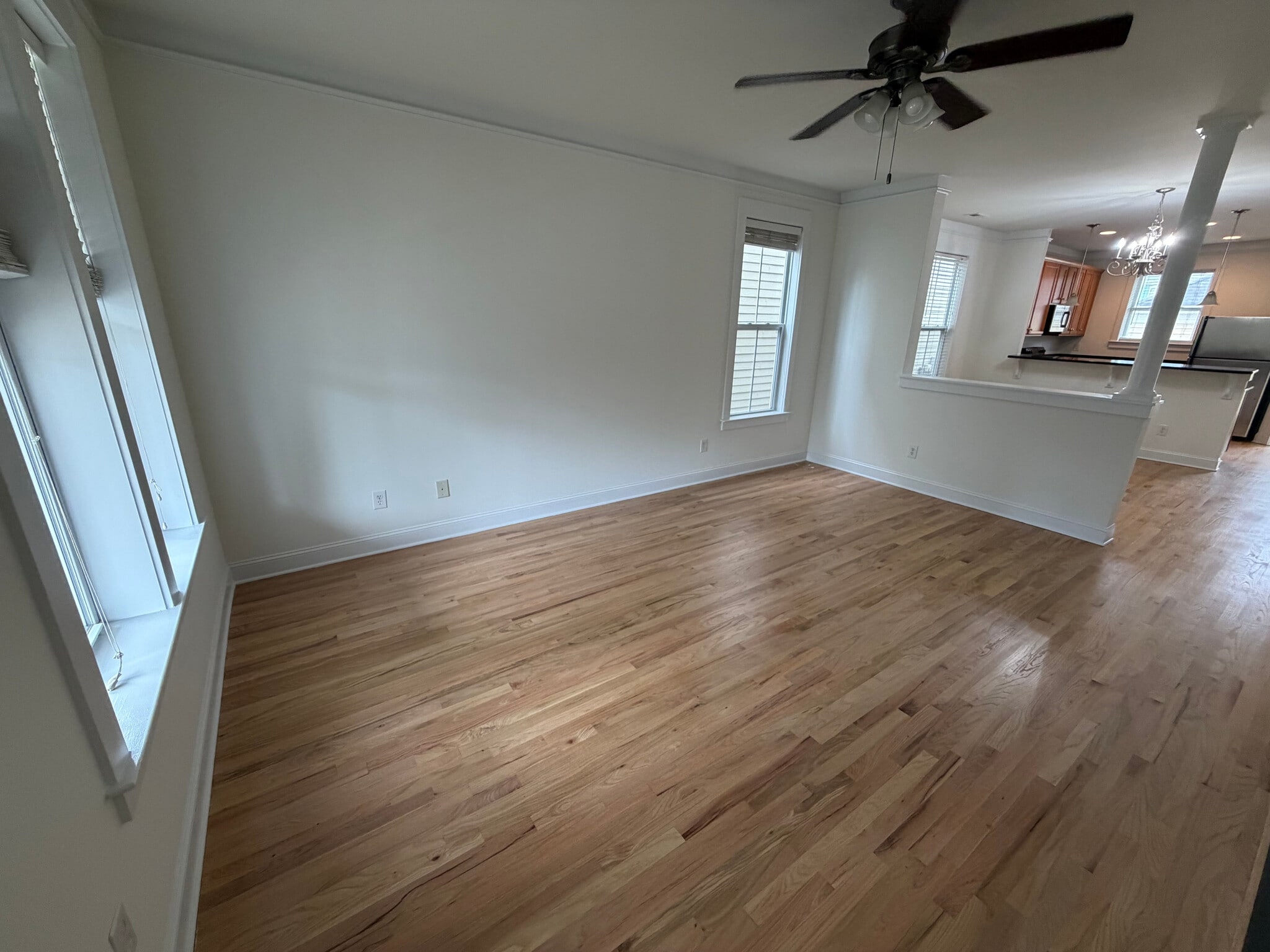 Building Photo - Room in House on Dubois Court