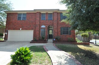 Building Photo - Spacious home for growing family with multiple dining and living areas! HUGE backyard!