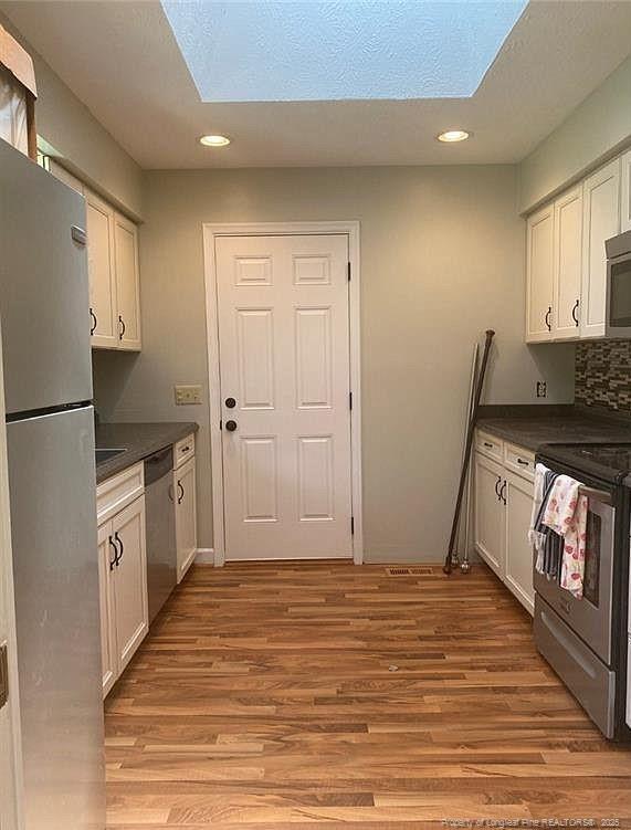 Building Photo - 8043 Canterbury Cir