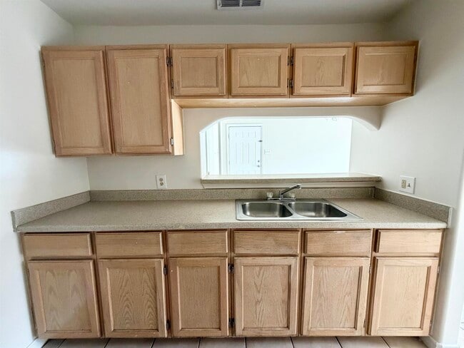 Building Photo - 1752 Tiara Trail