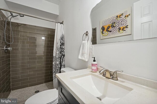 Building Photo - 4809 3rd St NW