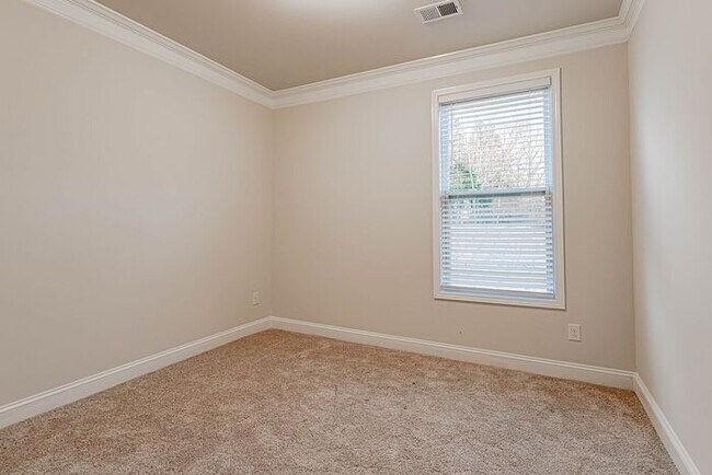 Building Photo - HUGE And BRAND New Home in Greer 29651!