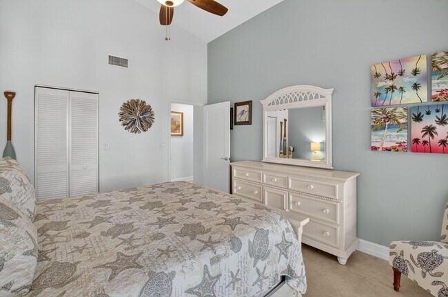 Building Photo - 5152 Golfview Ct