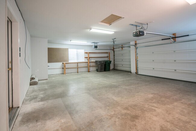 Building Photo - Beautiful Walnut Ridge Home!