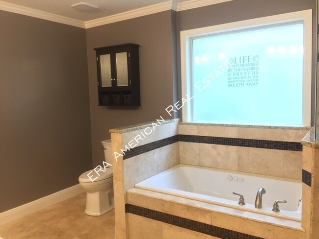 Building Photo - 53 Hillcrest Dr