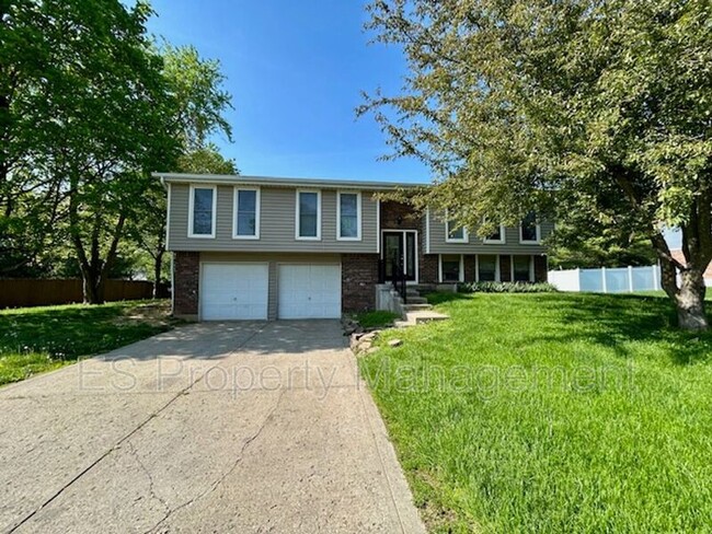Building Photo - 1180 Standish Dr