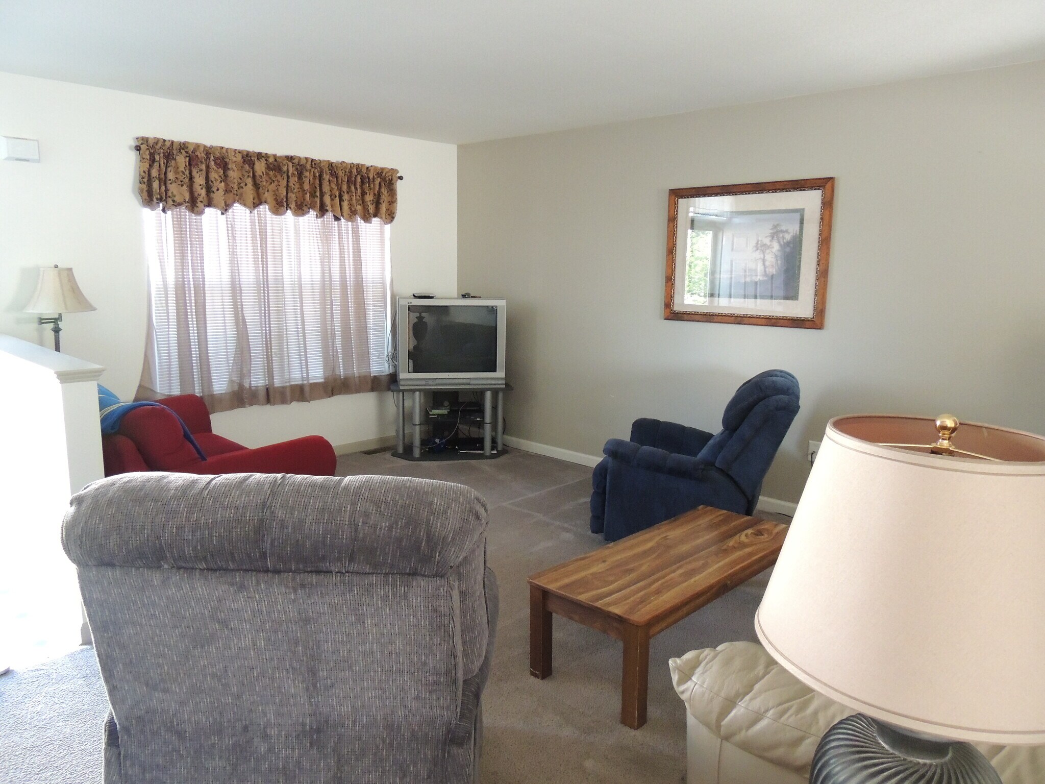 Building Photo - 408 Knollwood Rd