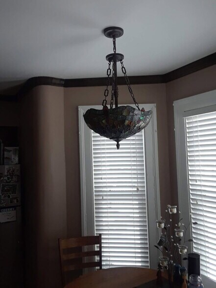 Building Photo - 21 Center St