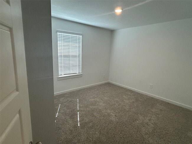 Building Photo - 1123 Sommerville Dr