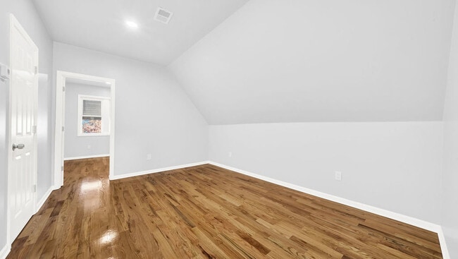 Building Photo - 3143 W 53rd Pl
