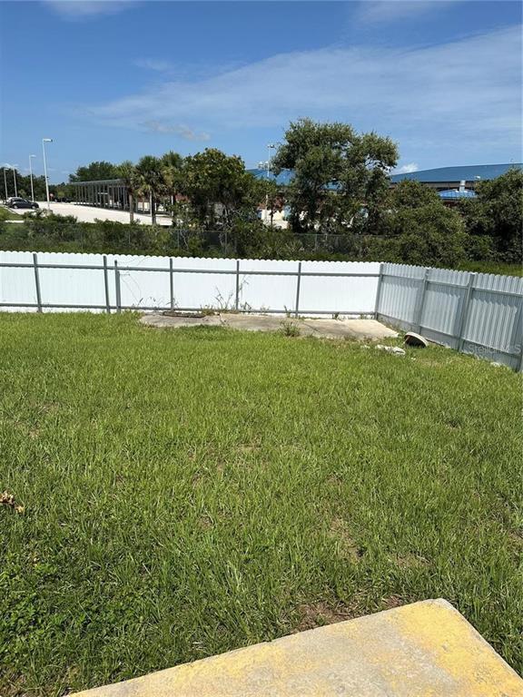 Building Photo - 506 Myakka Ct