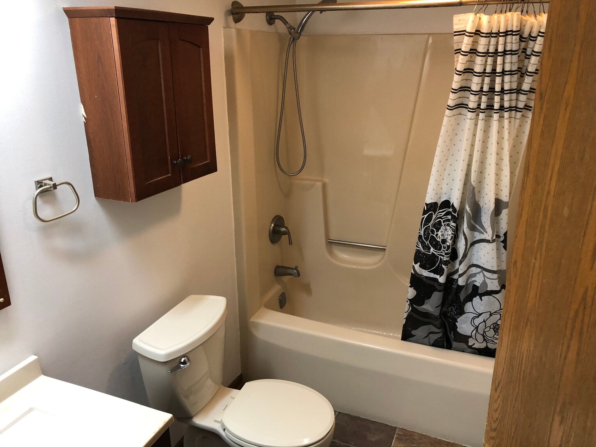 Bathroom - 615 N Washington St