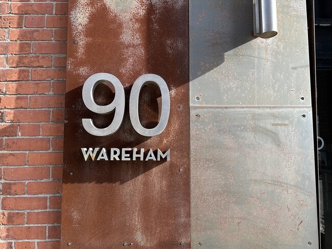 Building Photo - 90 Wareham St