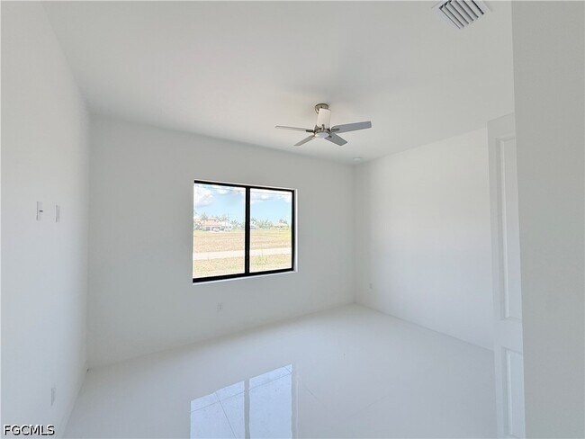 Building Photo - 4331 NW 31st Terrace