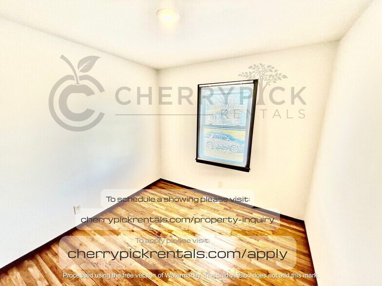 Building Photo - 7201 S 22nd St