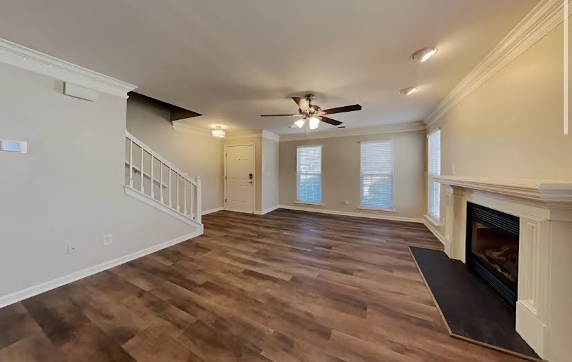 Building Photo - 7515 Starvalley Dr