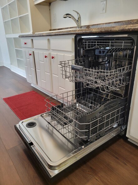 Brand New Dishwasher - 4575 W 80th Street Cir
