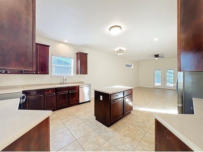 Building Photo - 10817 Masters Dr