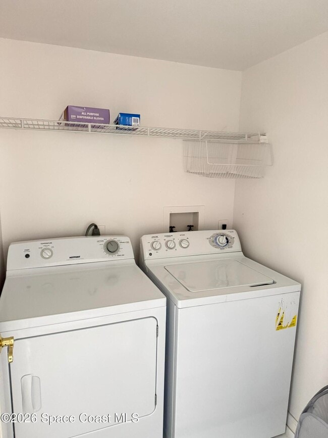 Building Photo - 1540 Riverside Dr