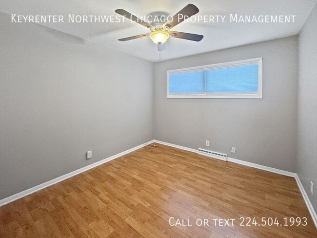 Building Photo - 5411 W Lake Shore Dr