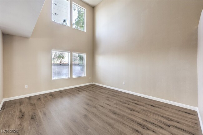 Building Photo - 1452 Rothwell Ct