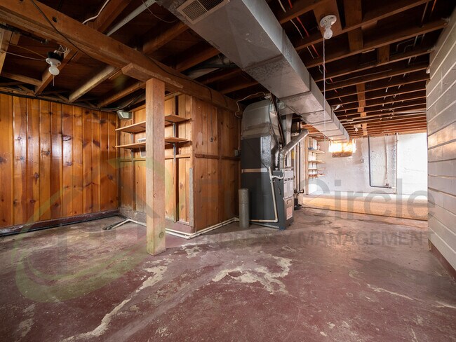 Building Photo - 513 6th St N