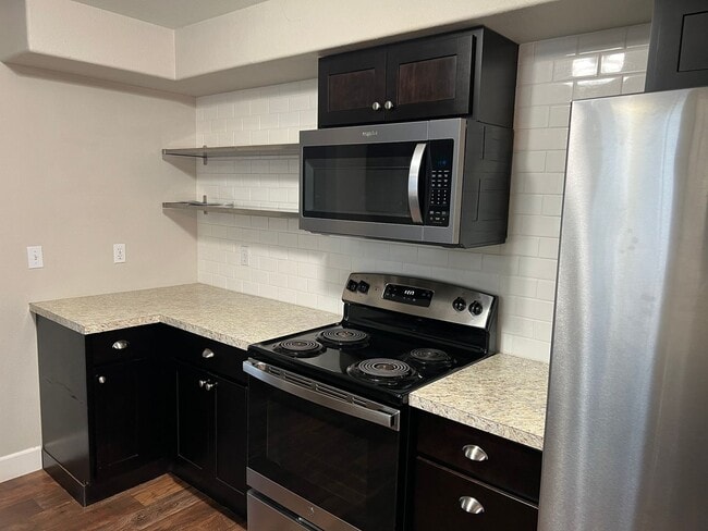 Building Photo - Updated 3 bedroom 1 bathroom house in Thur...
