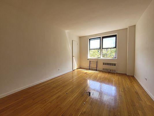 Building Photo - 2 bedroom in Bronx NY 10471