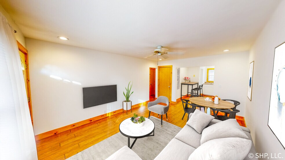 Primary Photo - 1210 W Ash St