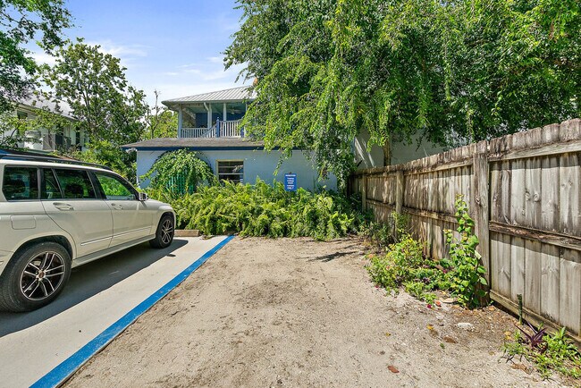 Building Photo - 47 San Marco Ave