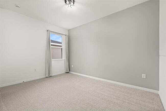 Building Photo - 1335 Normandy Dr