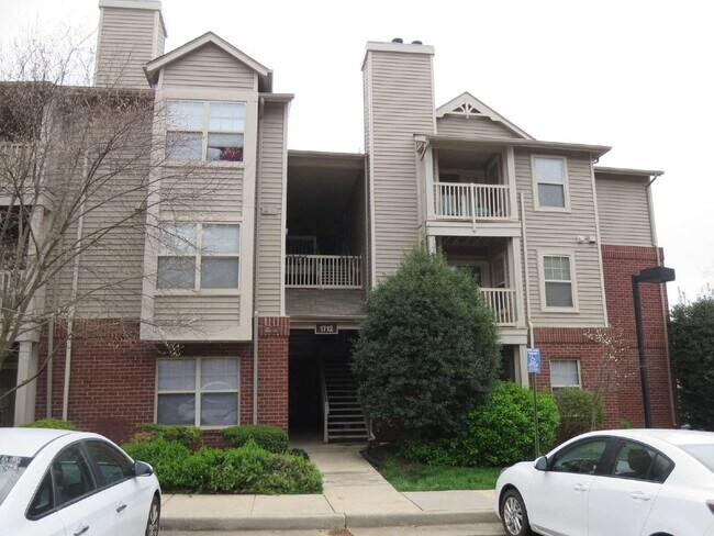 Primary Photo - Great 1 bedroom in Reston