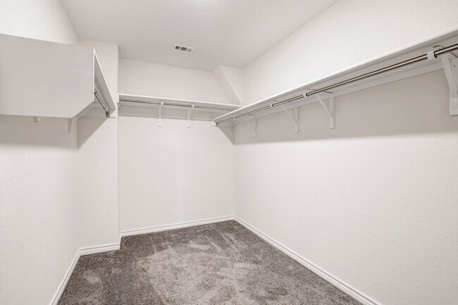 Building Photo - Two-Story Brick Home on a Quiet Cul-de-Sac...