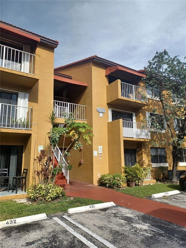 Building Photo - 15500 SW 80th St